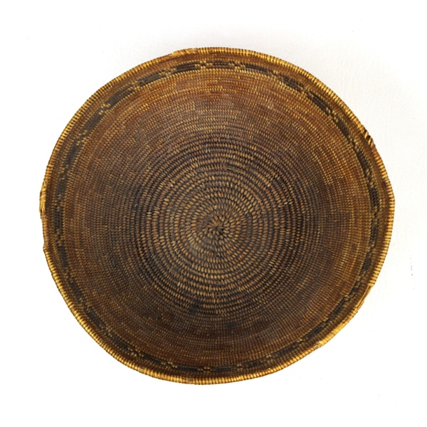 Native American yokuts basket / bowl - c. 1920s - 1930s