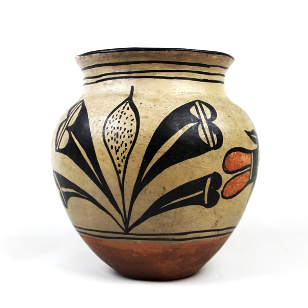 Santo Domingo Indian pueblo pottery - c. 1930s