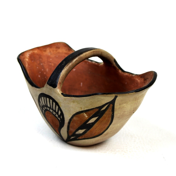 Santo Domingo Indian pueblo pottery - c. 1930s