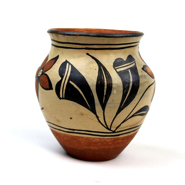 Santo Domingo Indian pueblo pottery - c. 1930s