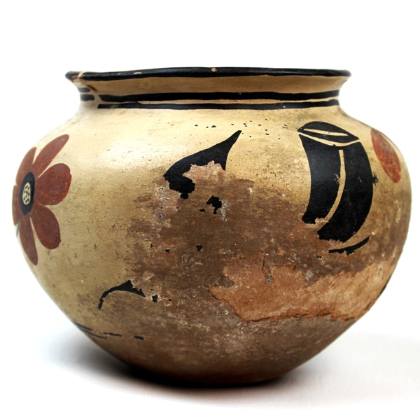 Santo Domingo Indian pueblo pottery - c. 1930s