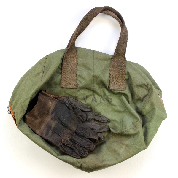 Korean War era flight helmet bag w/ leather flight gloves