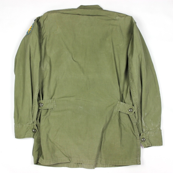 5th SFG 1st Pattern jungle jacket w/ green beret