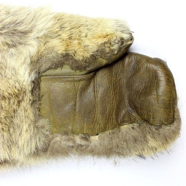 Fur covered mittens - Extreme cold climate