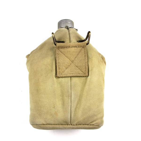 M1910 US Army canteen - L.C.C & Co 1917