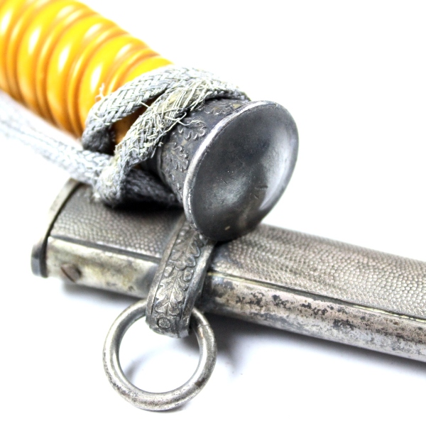 WH officer’s dagger with silver dress tassel