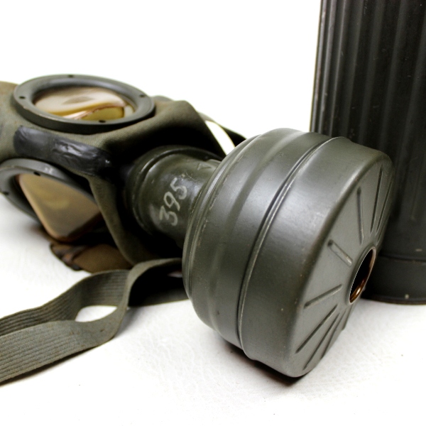 M1930 Gasmask, canister and straps - Identified