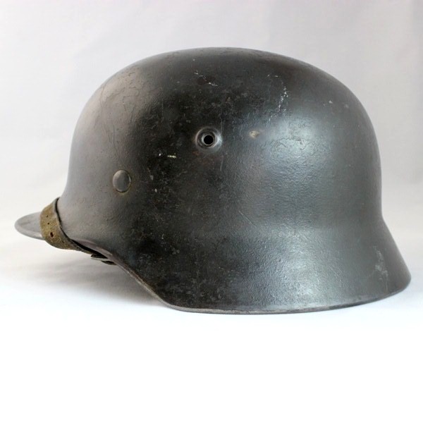 M1935 SS single decal helmet Q64