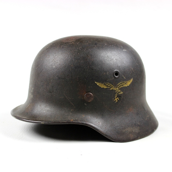 Single decal luftwaffe steel helmet - EF 62