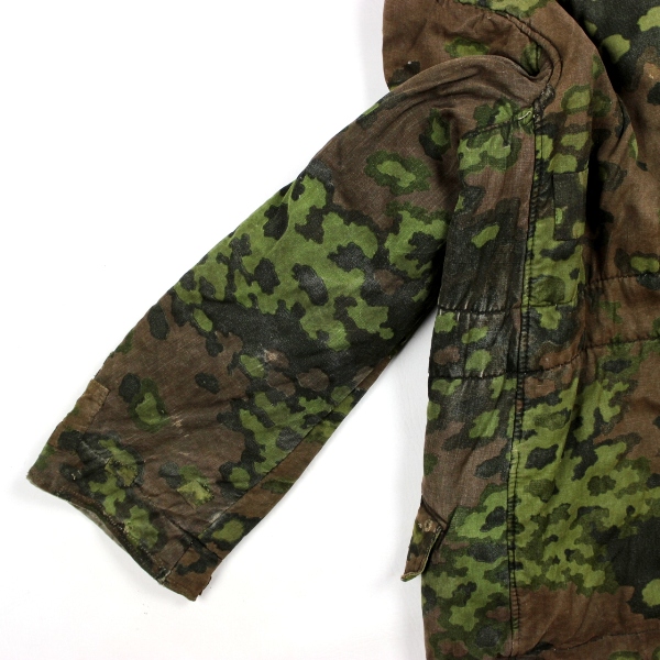 Oak-leaf camouflage reversible winter parka