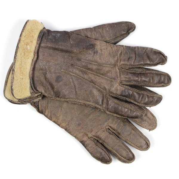 Scarce US Navy aviator flight leather gloves type M-387G