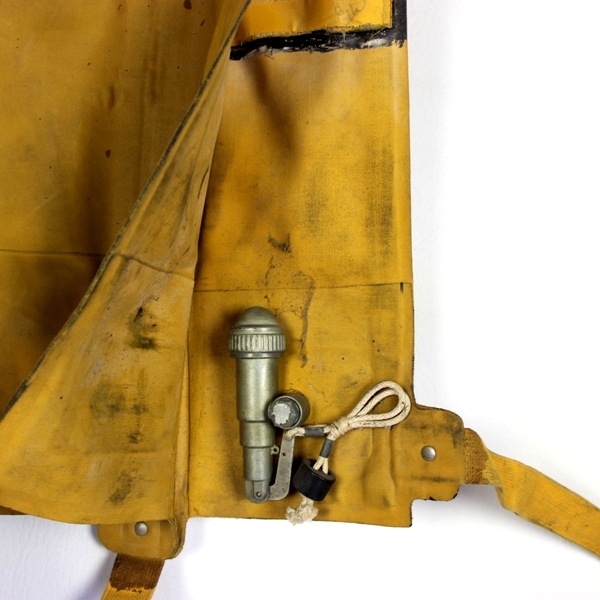 USAAF Life preserver vest type B4 - Dated 04/1944 