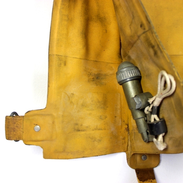 USAAF Life preserver vest type B4 - Dated 04/1944 