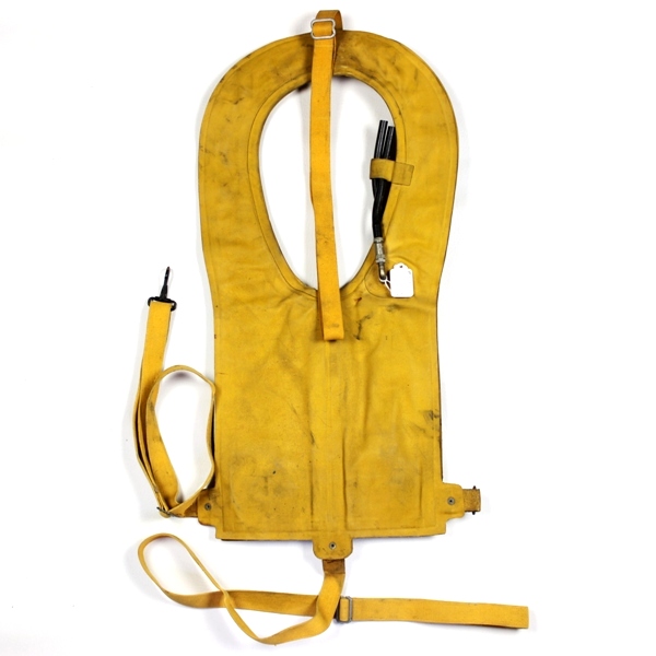 USAAF Life preserver vest type B4 - Dated 04/1944 