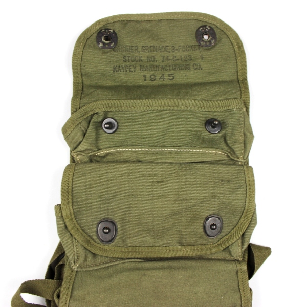 Late war 3-pocket grenade carrier