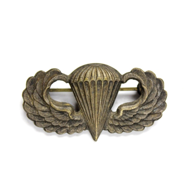 US Army paratrooper jump wings - Pin back