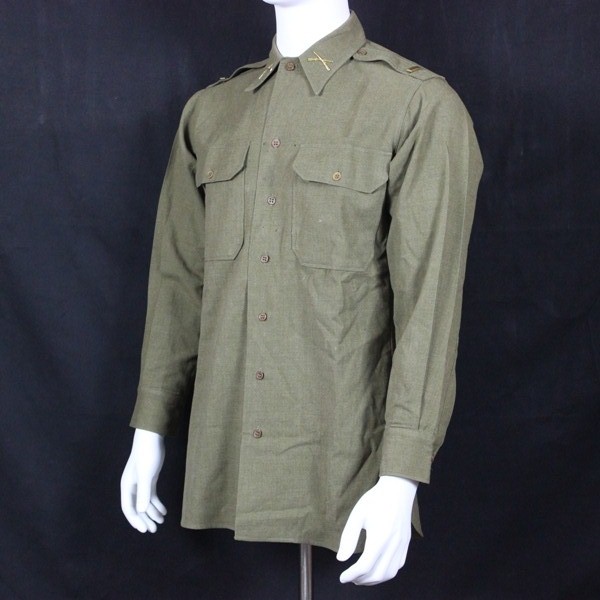 US Army brown mustard shirt w/ 2nd Lt and infantry insignia