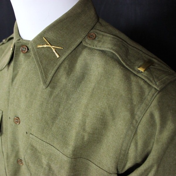 US Army brown mustard shirt w/ 2nd Lt and infantry insignia