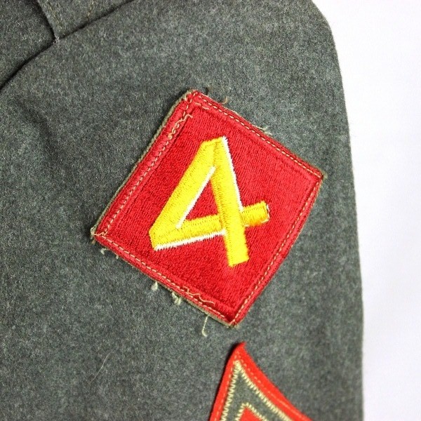 USMC corporal dress jacket - 4th Marine Division