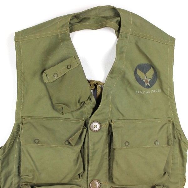 USAAF type C1 emergency sustenance vest