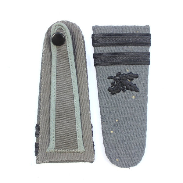 US Navy slate gray shoulder boards - Lieutenant Supply Corps