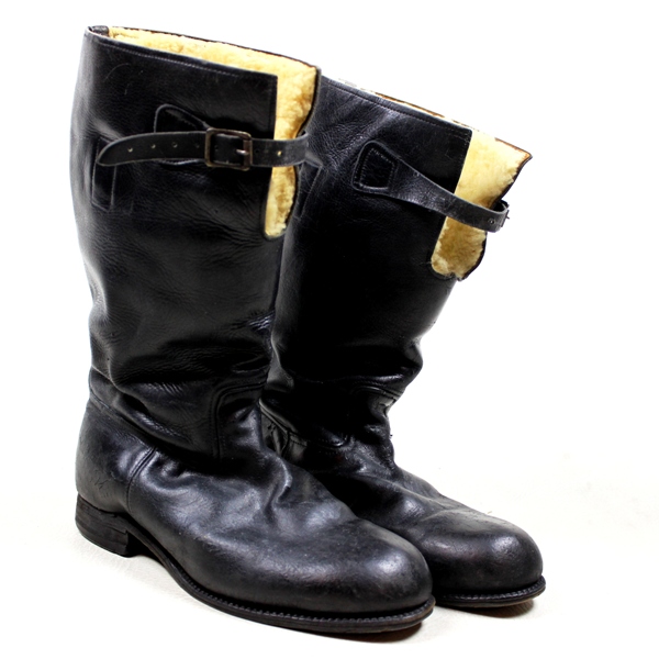 Scarce RAAF 1936 pattern flight boots