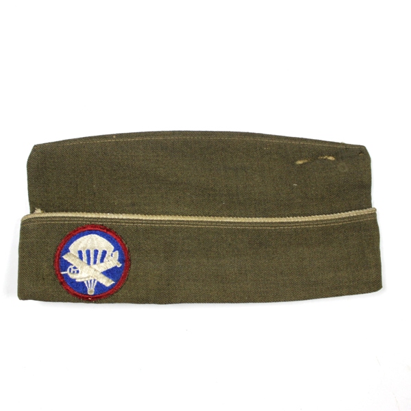 EM Ike dress jacket, side cap dog tag - 82nd Airborne Division