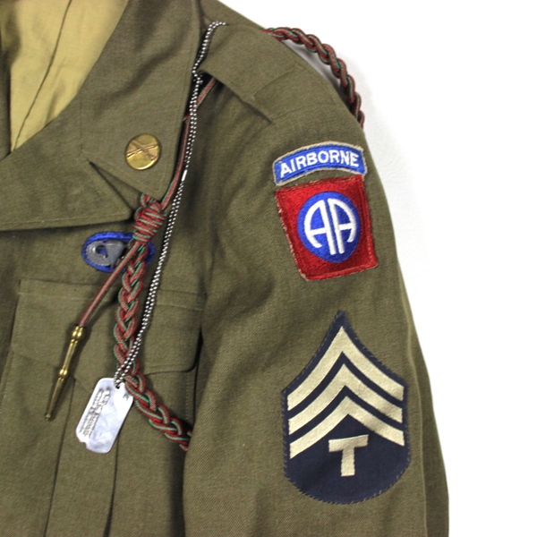 EM Ike dress jacket, side cap dog tag - 82nd Airborne Division